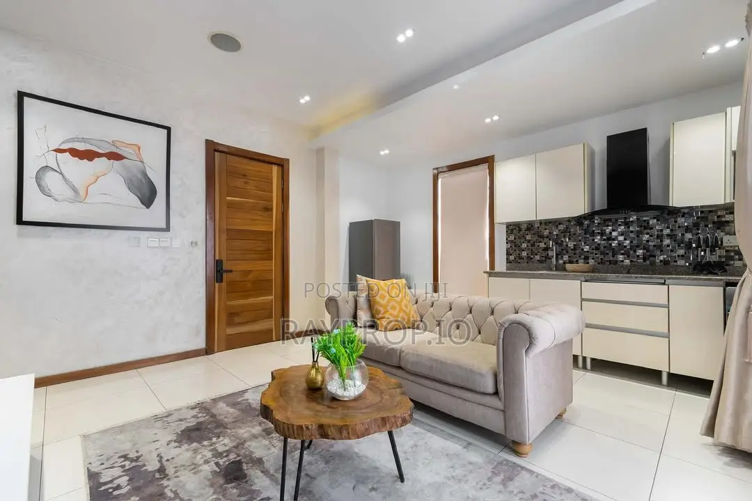 043508oq - 1 Bedroom Shortlet in Lekki Phase 1 in Lekki Phase 1