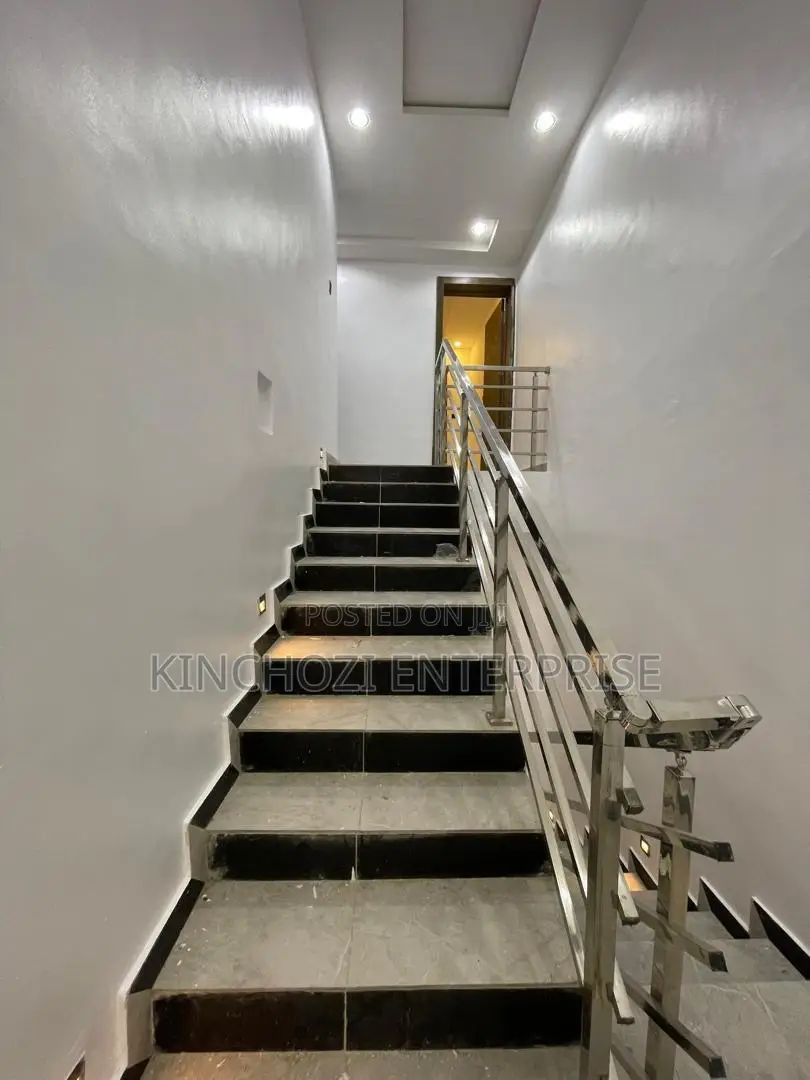 3bdrm Duplex in Rockvale Manors, Zone B for rent in Zone B