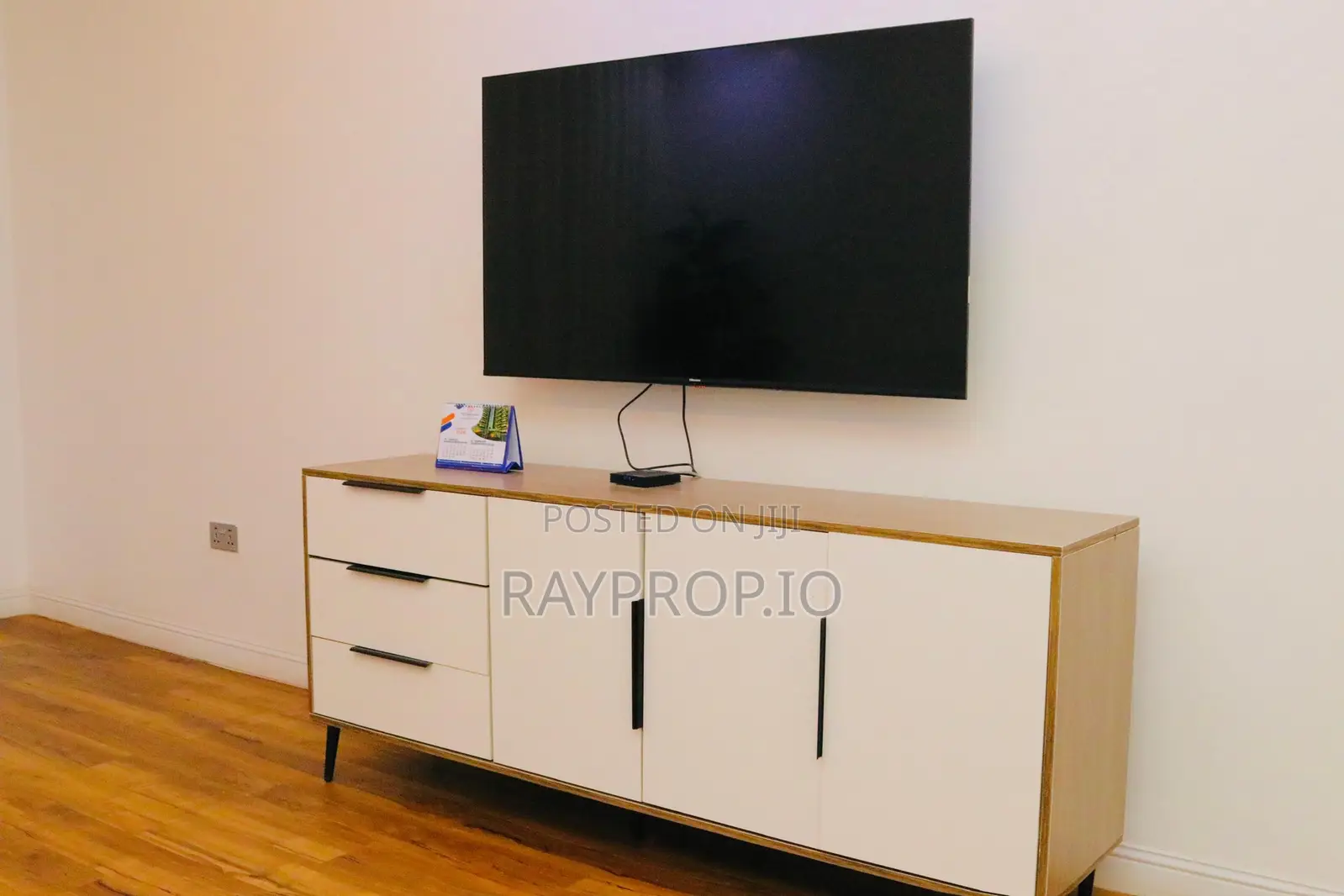 107431kw - 1 Bedroom Shortlet in Wuse 2 Abuja in Wuse 2