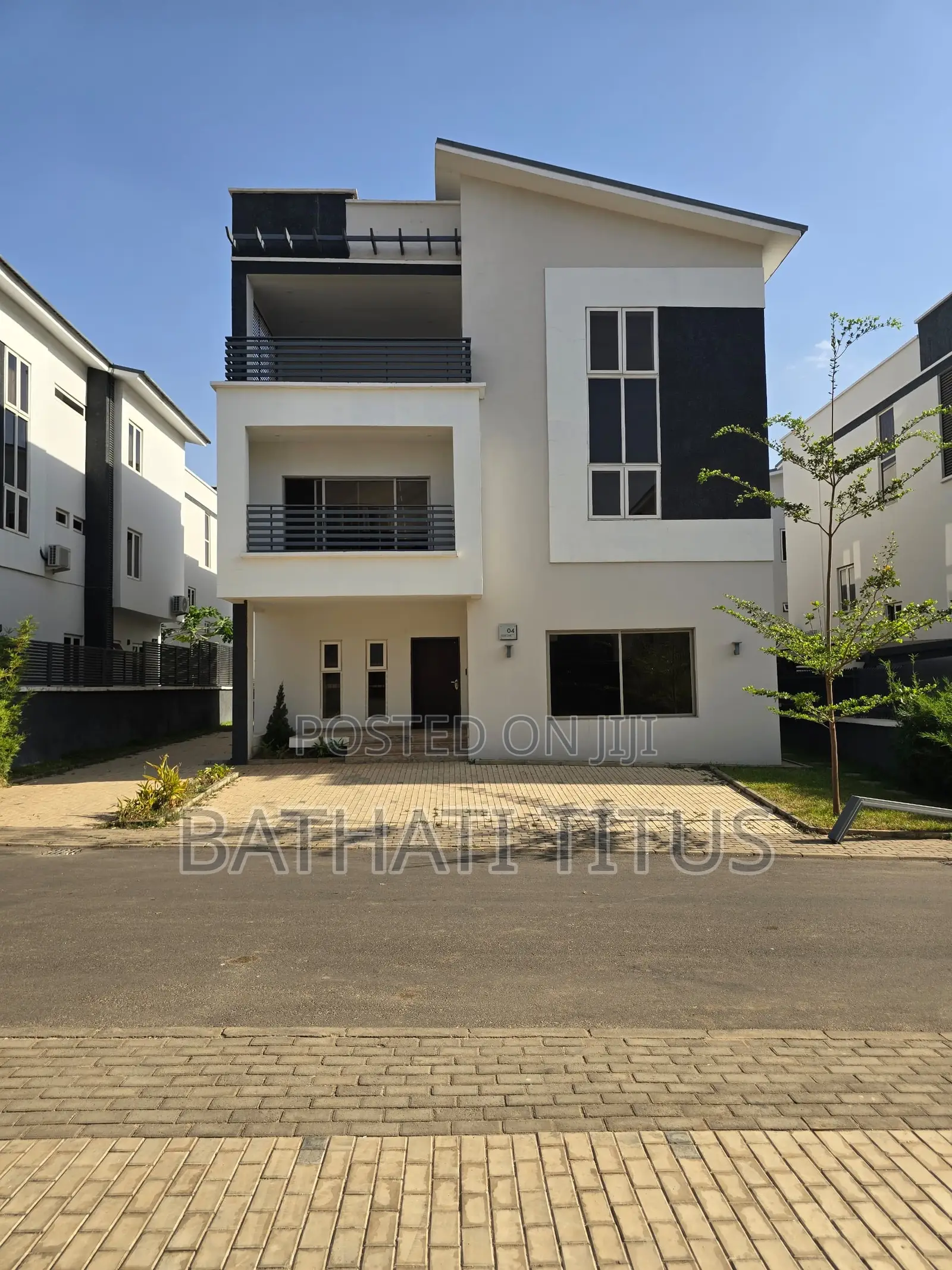 5bdrm Duplex in Life Camp for rent in Life Camp