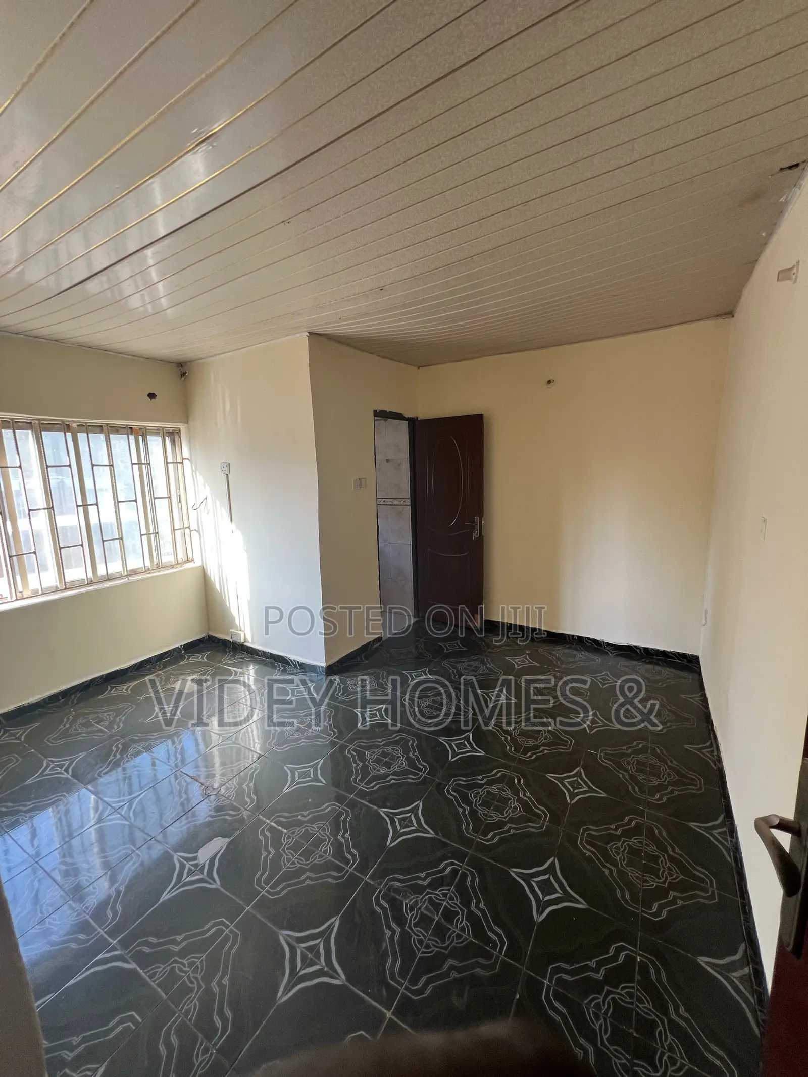 3bdrm Bungalow in Sectaria Estate, Area 1 for rent in Area 1