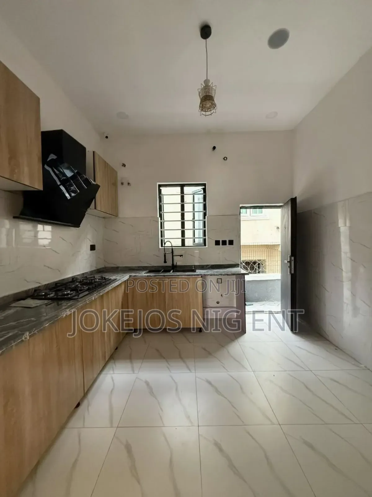 3bdrm Townhouse/Terrace in Sangotedo for sale in Sangotedo