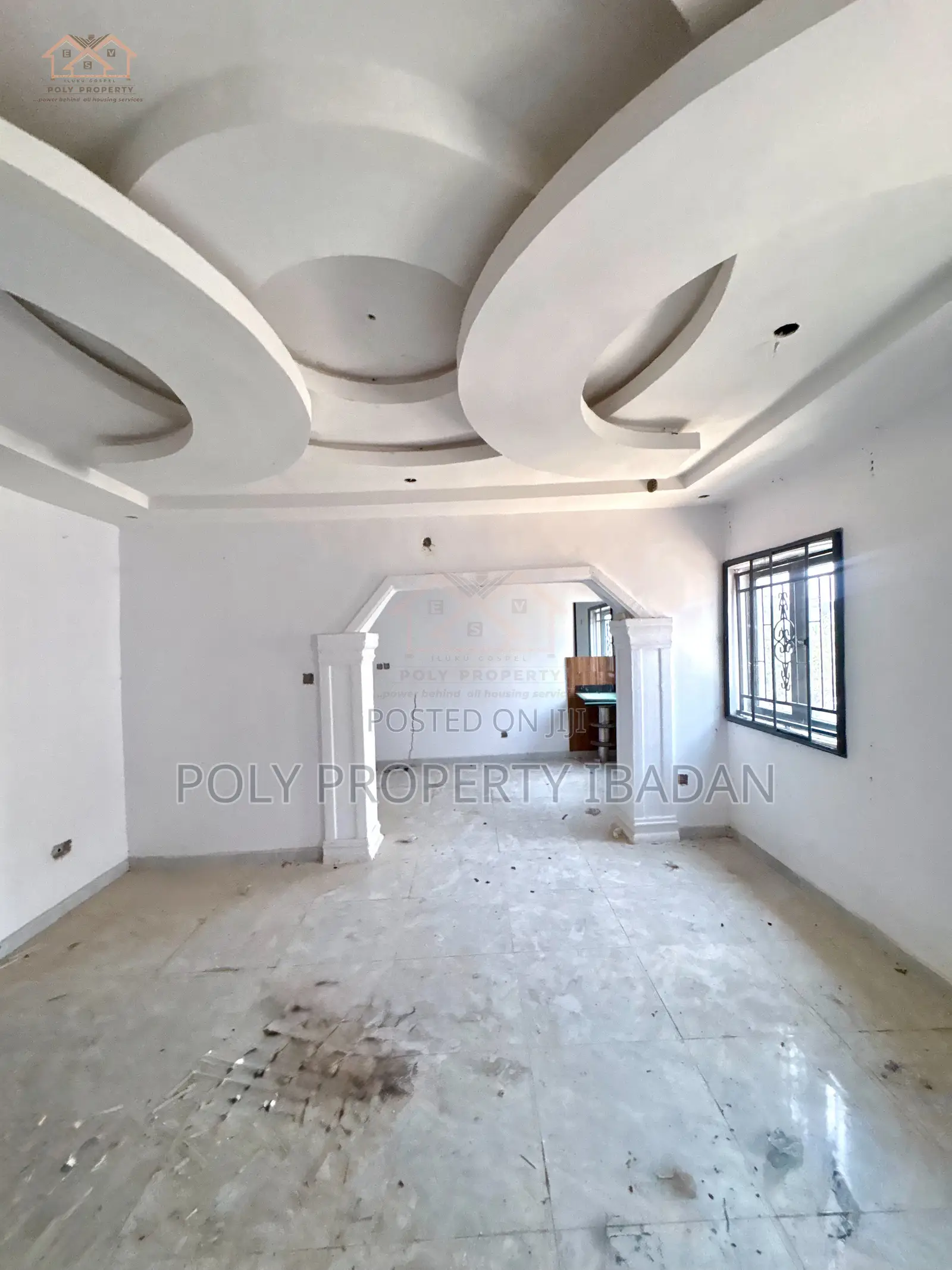 3bdrm Bungalow in Akala Express, Ibadan for sale in Ibadan