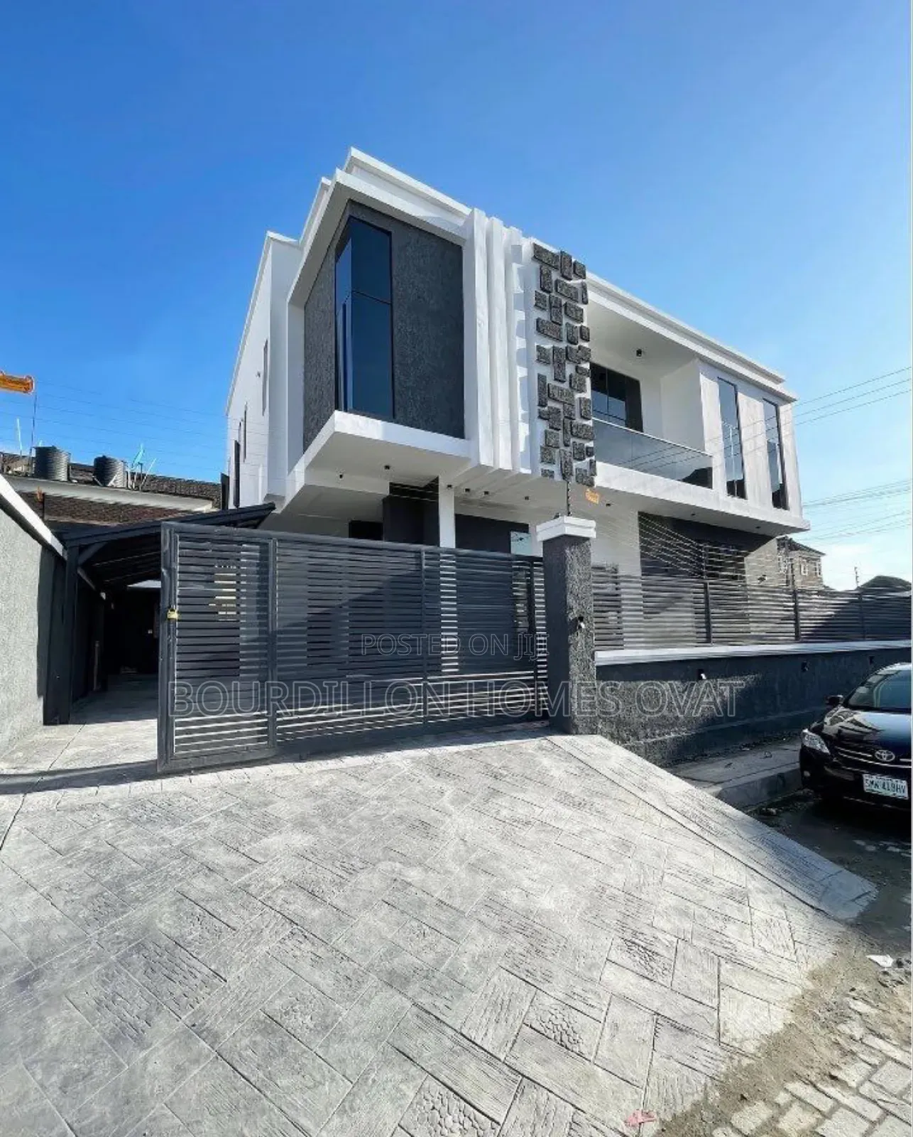 5bdrm Duplex in Osapa London Lekki for sale in Osapa london