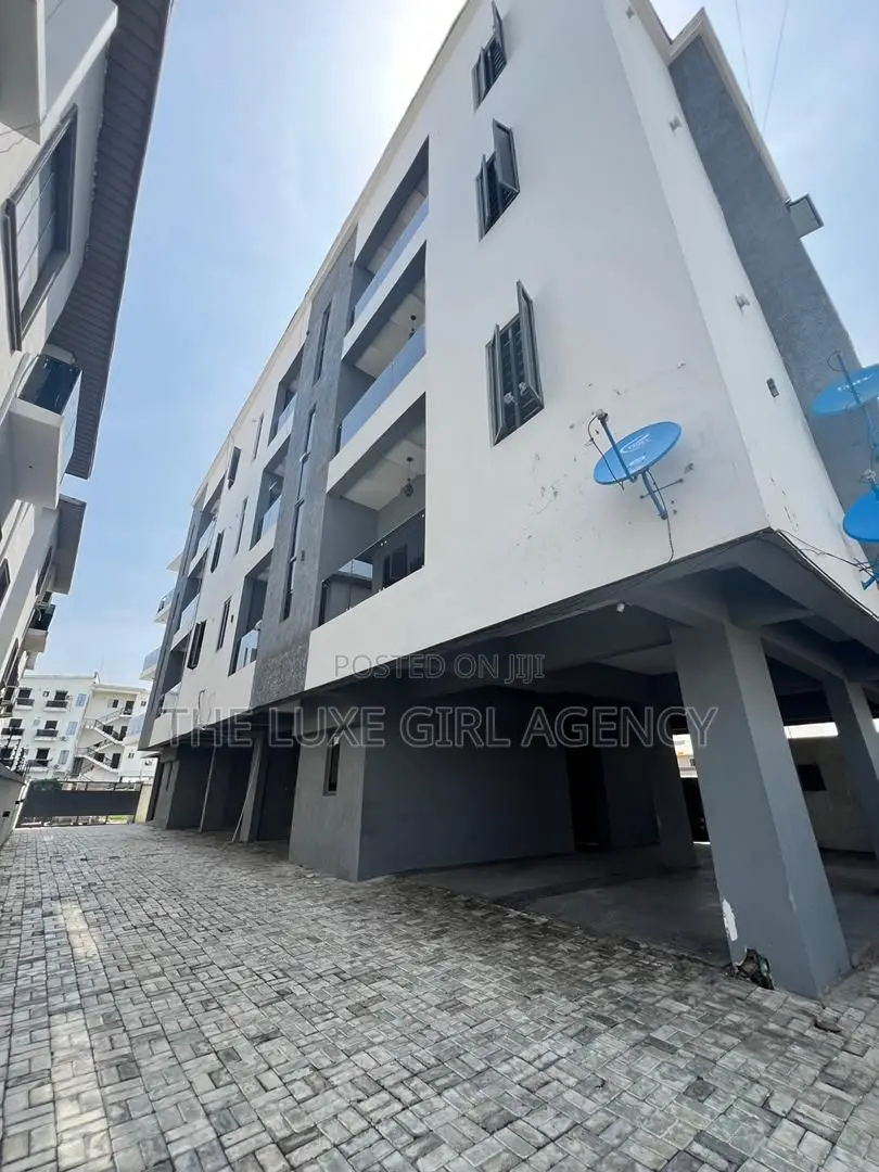 2bdrm Apartment in Ologolo Lekki for rent in Lekki
