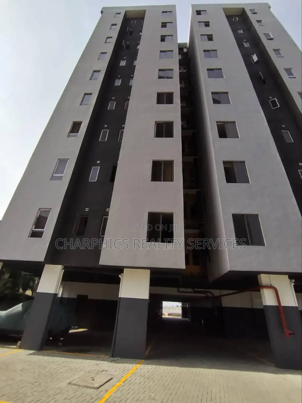 3bdrm Maisonette In (Shell), Osborne Foreshore Estate For Sale in Osborne Foreshore Estate