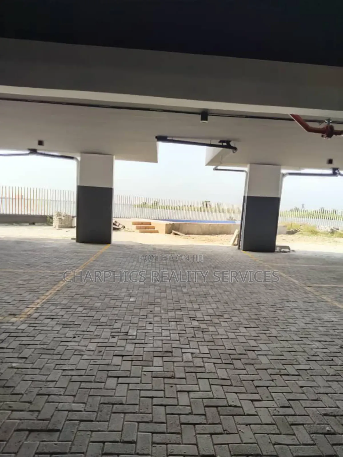 3bdrm Maisonette In (Shell), Osborne Foreshore Estate For Sale in Osborne Foreshore Estate