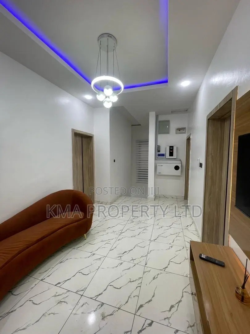 Luxurious 4 Bedroom Duplex With Swimming Pool in Ologolo