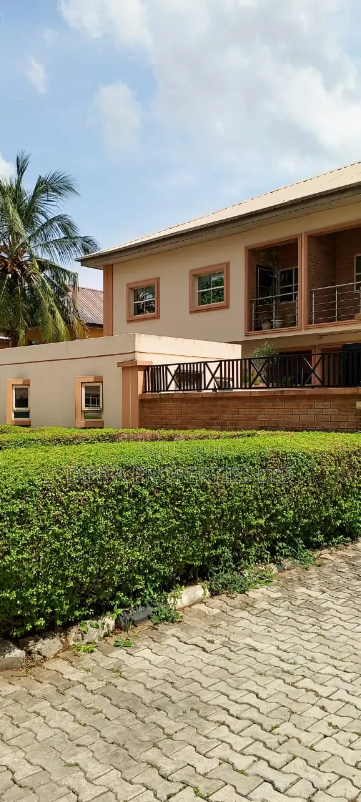 5bdrm Duplex in Lekki Phase 1 for rent in Lekki Phase 1