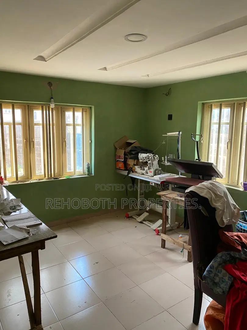 3bdrm Apartment in Bendel Filling, Akala Express for rent in Akala Express