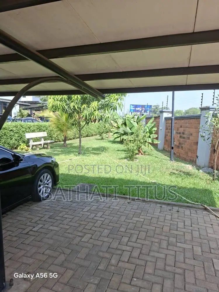 5bdrm Duplex in Life Camp for sale in Life Camp