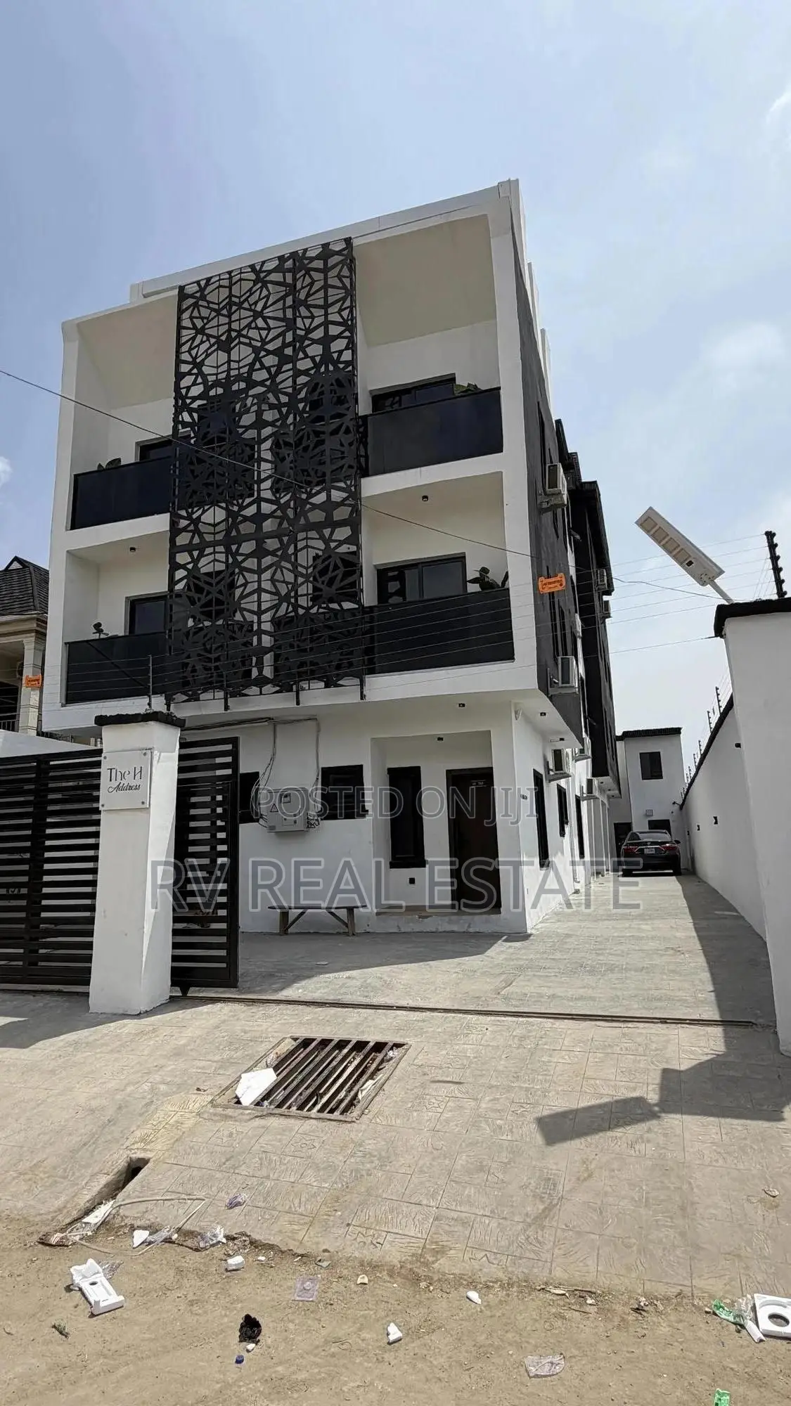 Furnished Studio Apartment in Akoka for sale in Akoka