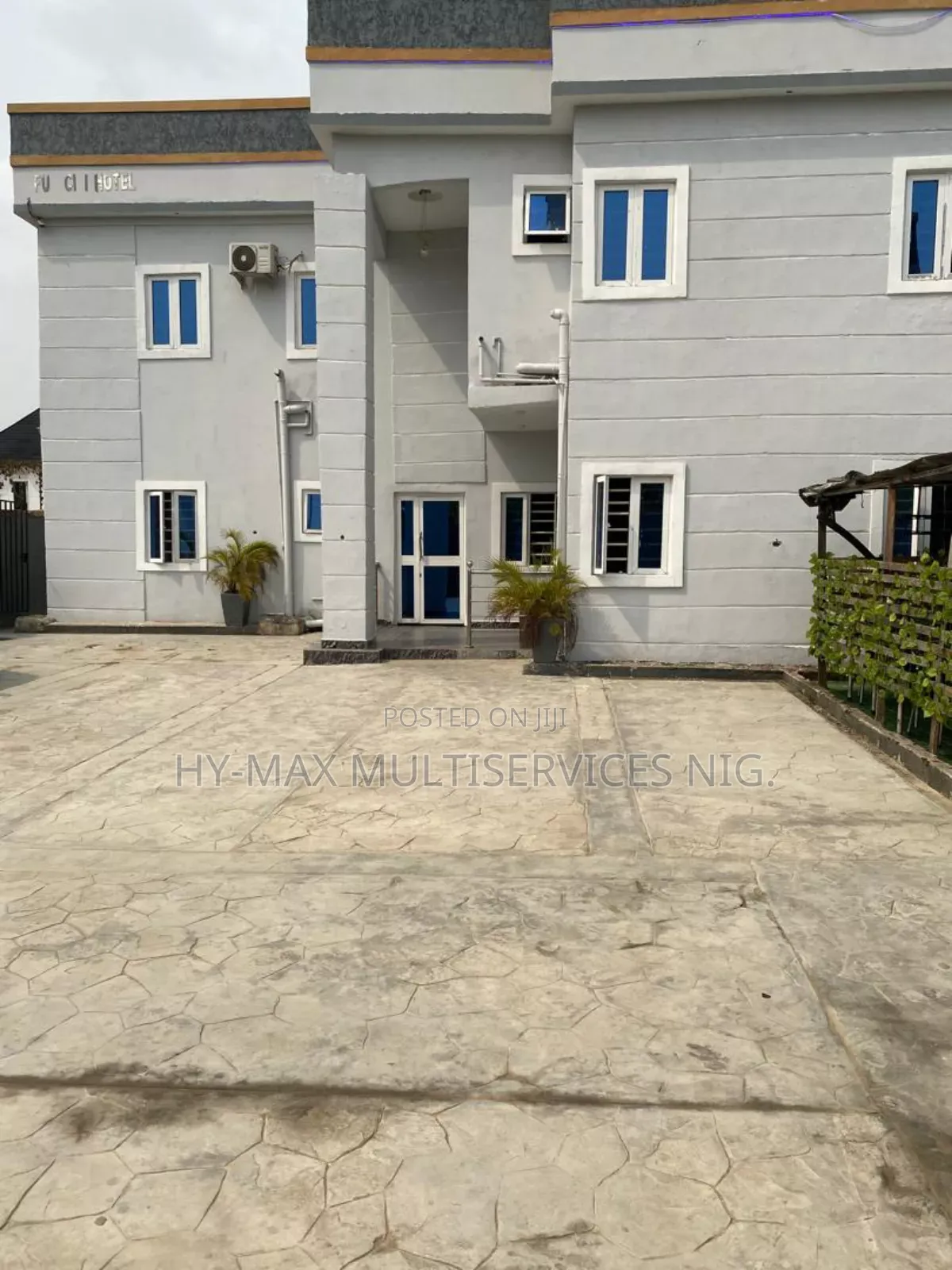 Luxury 10-Room Hotel for Sale With Solar Inverter in Port Harcourt in Obio-Akpor