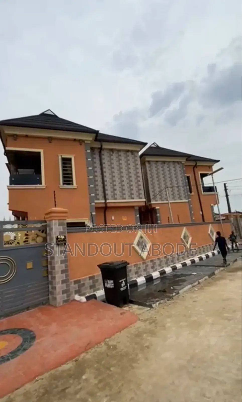 1bdrm Block of Flats in Good And Secured, Bariga / Shomolu for sale in Bariga / Shomolu