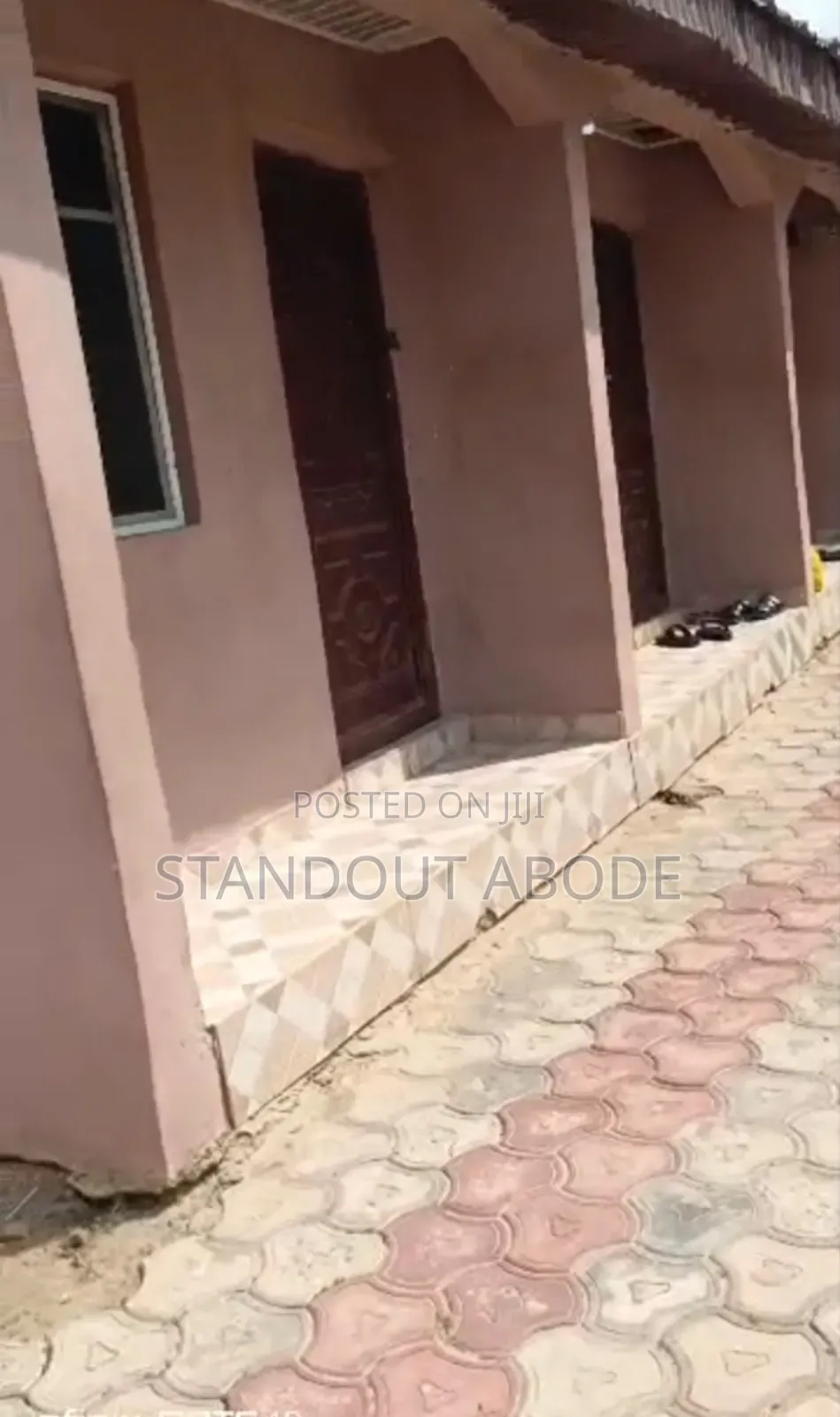 6bdrm Block of Flats in In An Estate, Iba / Ojo for sale in Iba / Ojo