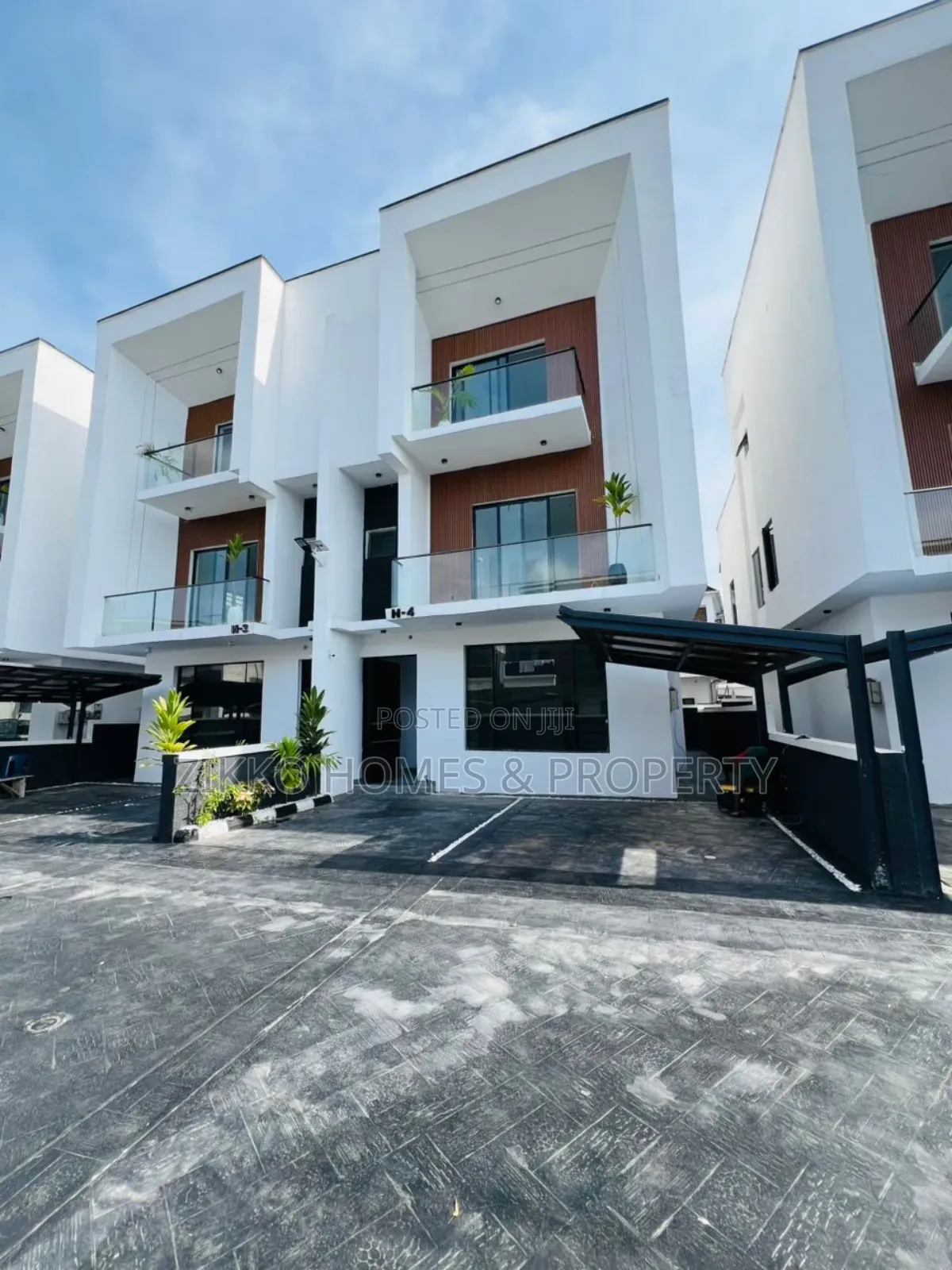 4bdrm Duplex in Orchid, Lekki for sale in Lekki