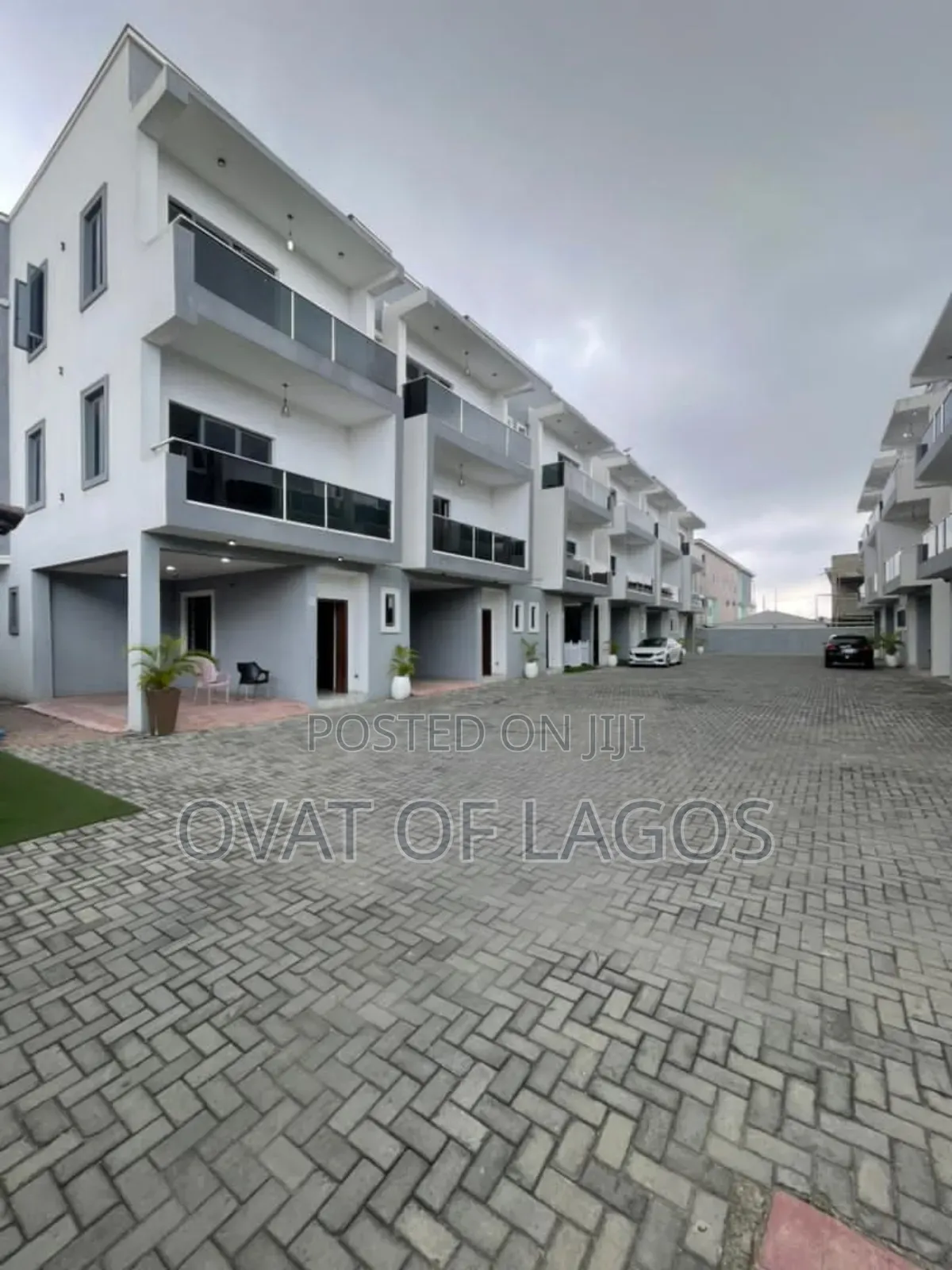 4bdrm Duplex in Ikate for sale in Ikate