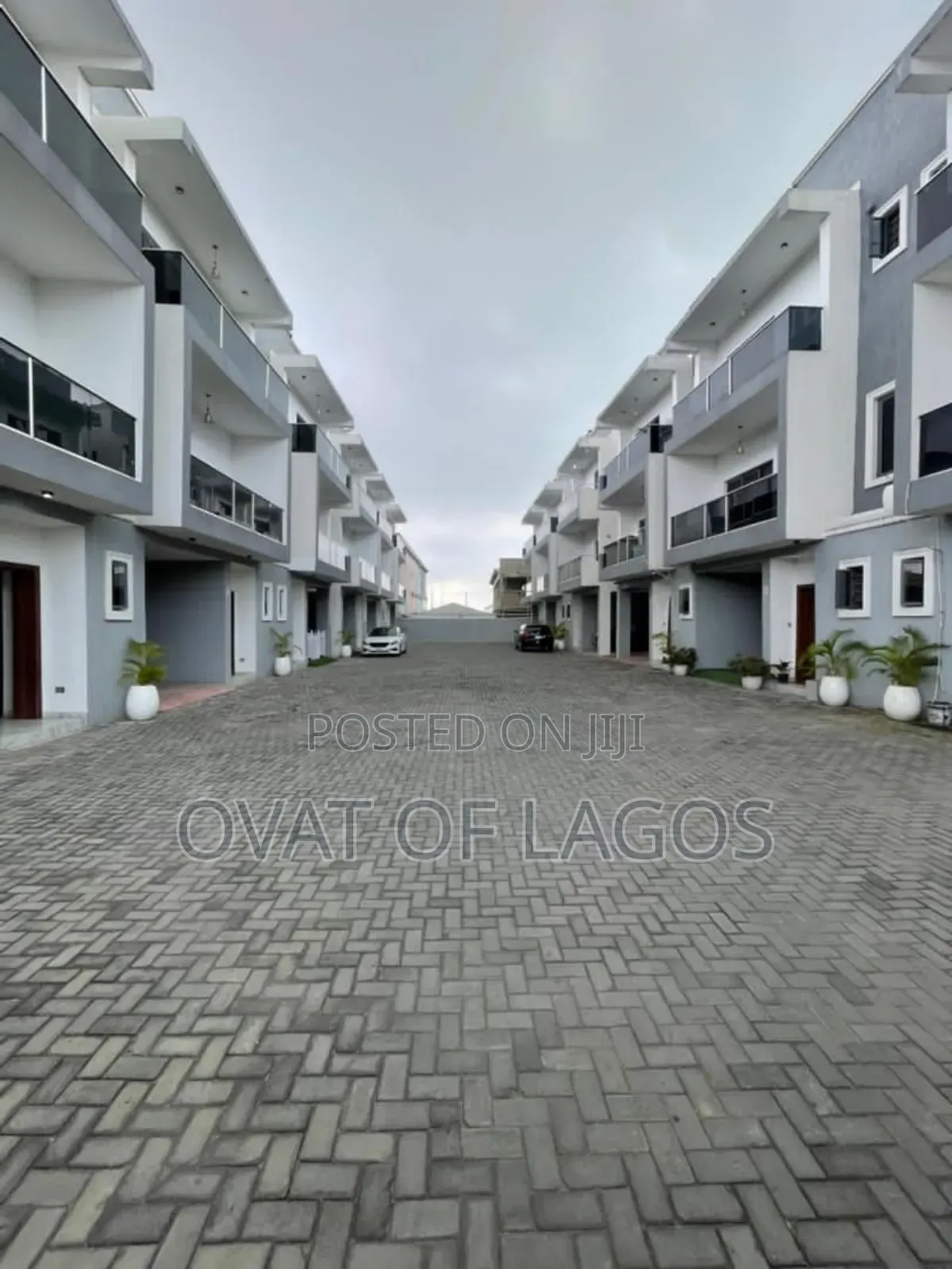 4bdrm Duplex in Ikate for sale in Ikate