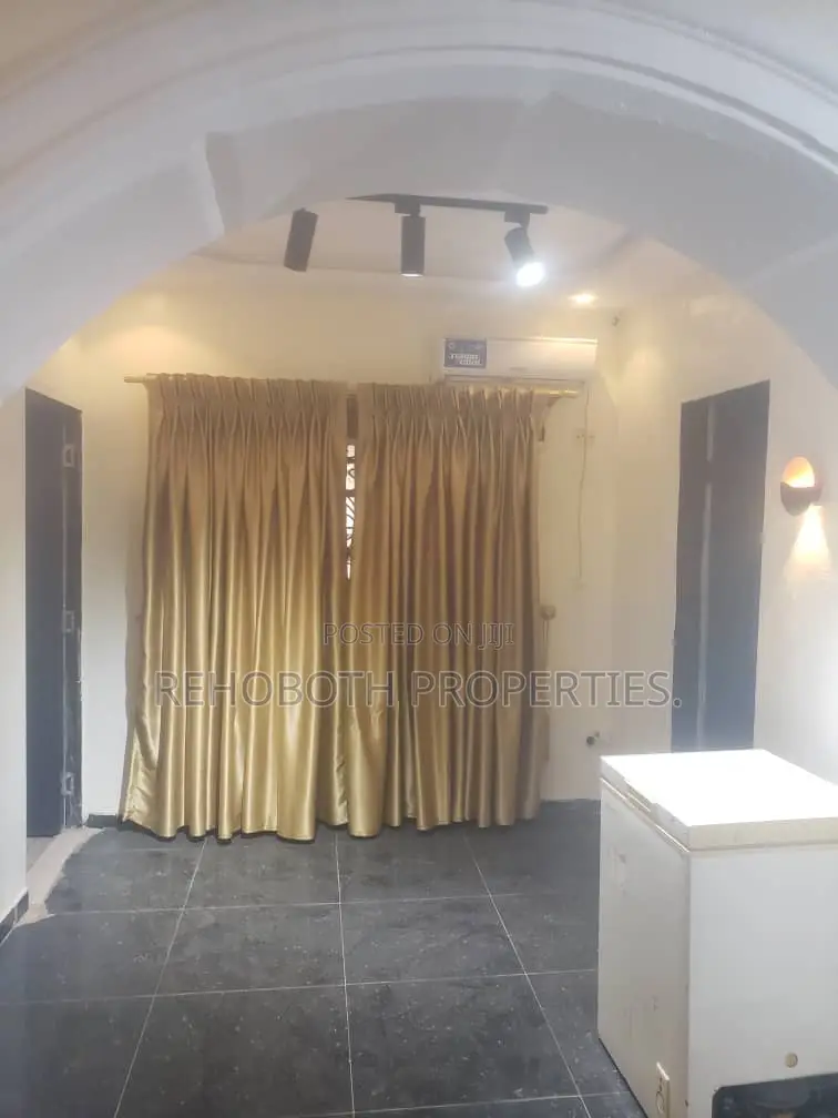 4bdrm Bungalow in Oke Ibukun Icast, Akala Express for rent in Akala Express