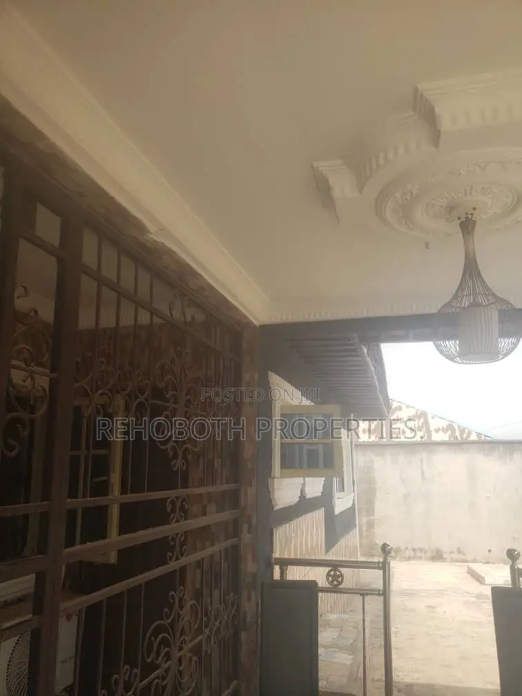 4bdrm Bungalow in Oke Ibukun Icast, Akala Express for rent in Akala Express