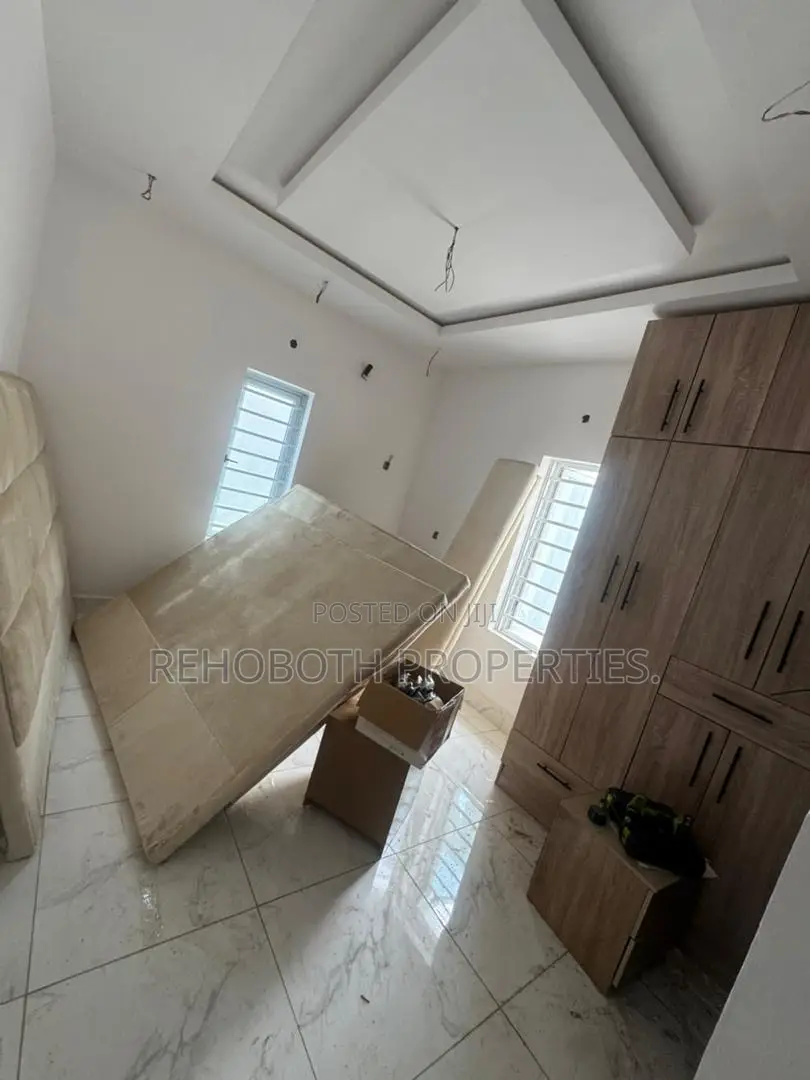 4bdrm Duplex in Aare Avenue, Oluyole for rent in Oluyole