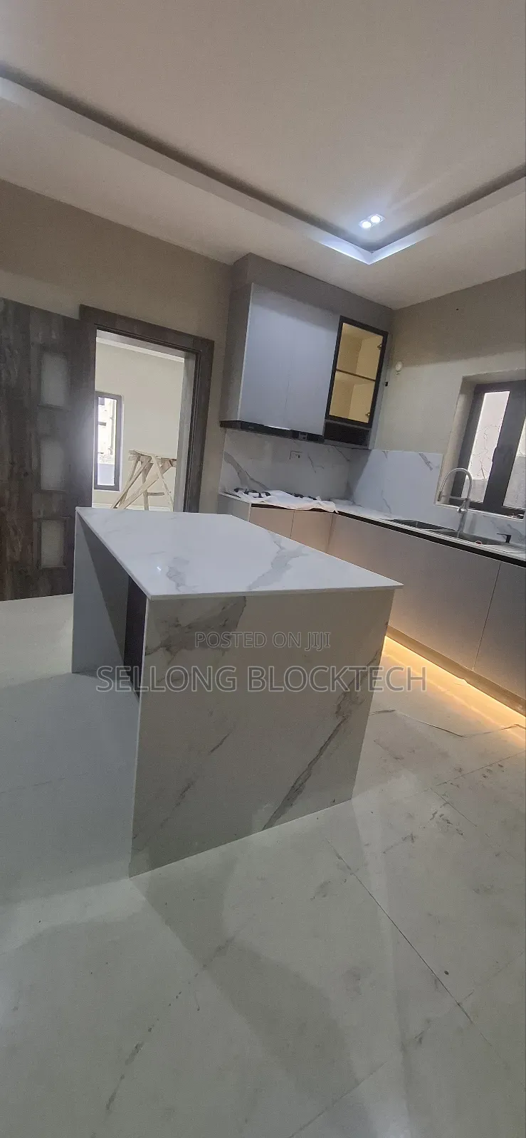 5bdrm Duplex in Main Guzape for rent in Guzape District
