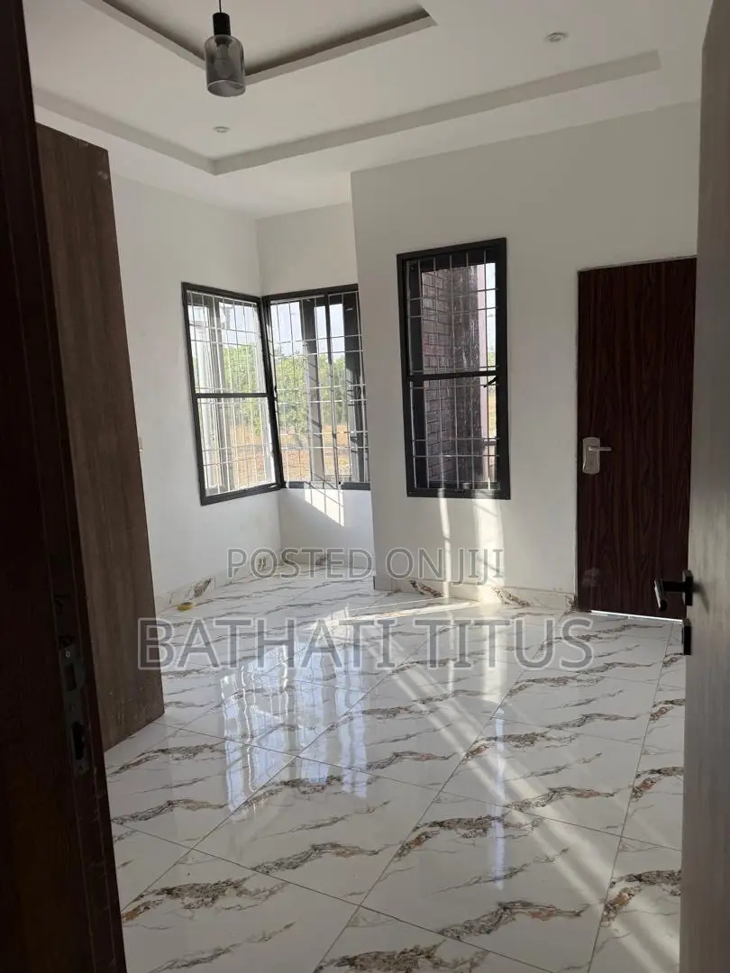 2bdrm Block of Flats in Life Camp for rent in Life Camp