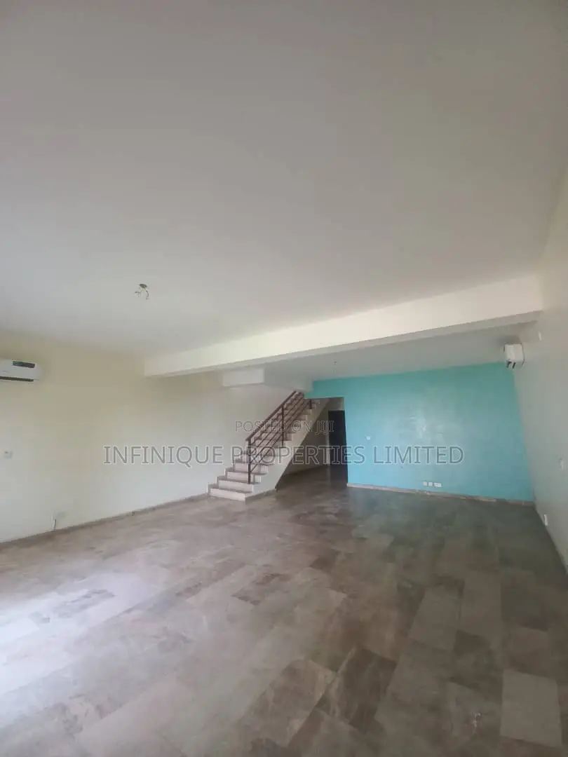 4bdrm Townhouse / Terrace in Lekki Phase 1 for rent in Lekki Phase 1