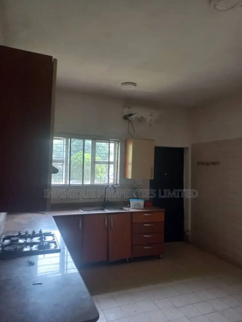 4bdrm Townhouse / Terrace in Lekki Phase 1 for rent in Lekki Phase 1