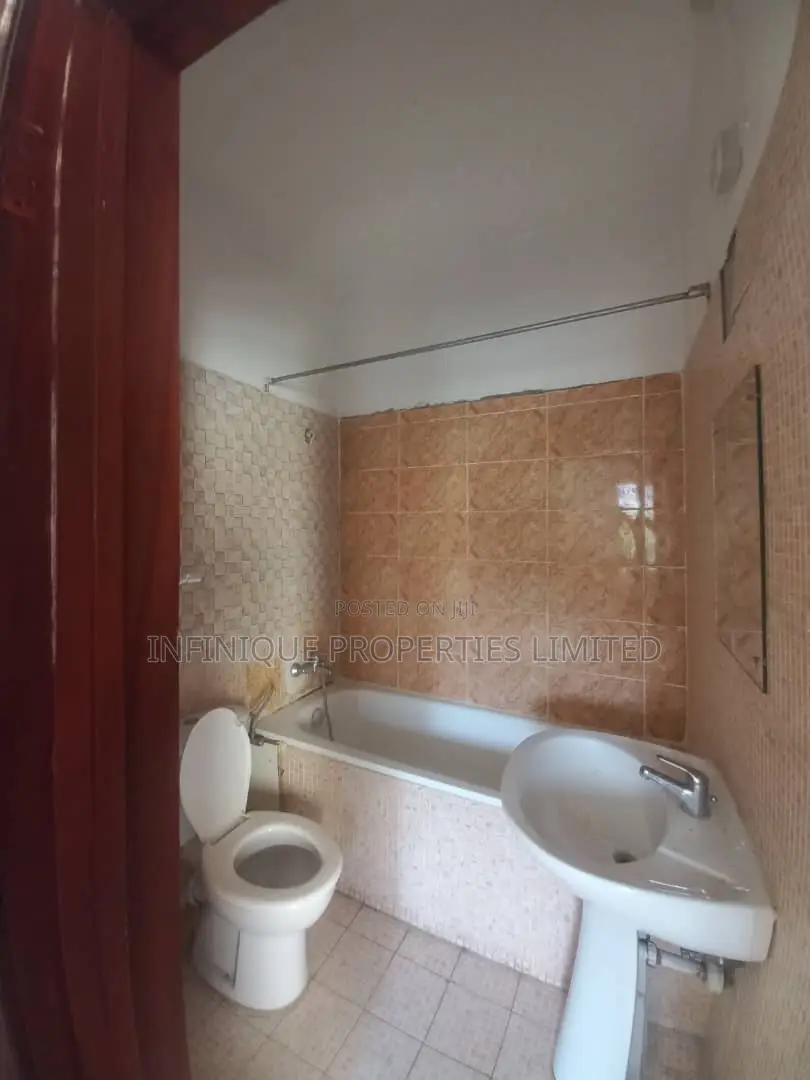 4bdrm Townhouse / Terrace in Lekki Phase 1 for rent in Lekki Phase 1