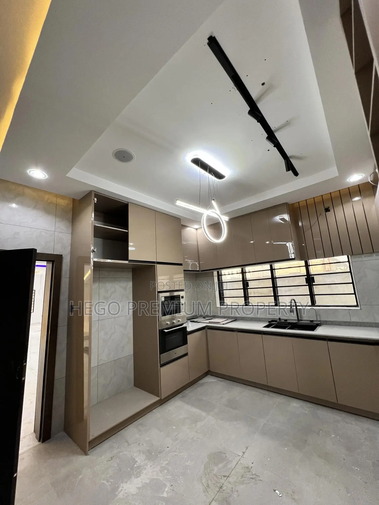 4bdrm Duplex in She'Ll Cooperative, Eneka for sale in Eneka