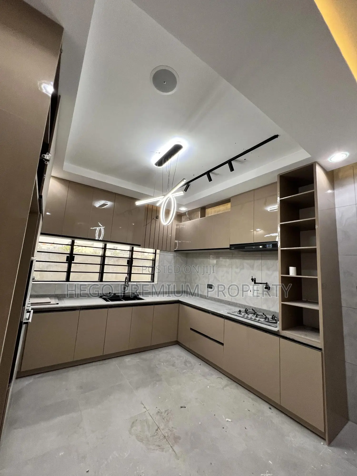 4bdrm Duplex in She'Ll Cooperative, Eneka for sale in Eneka