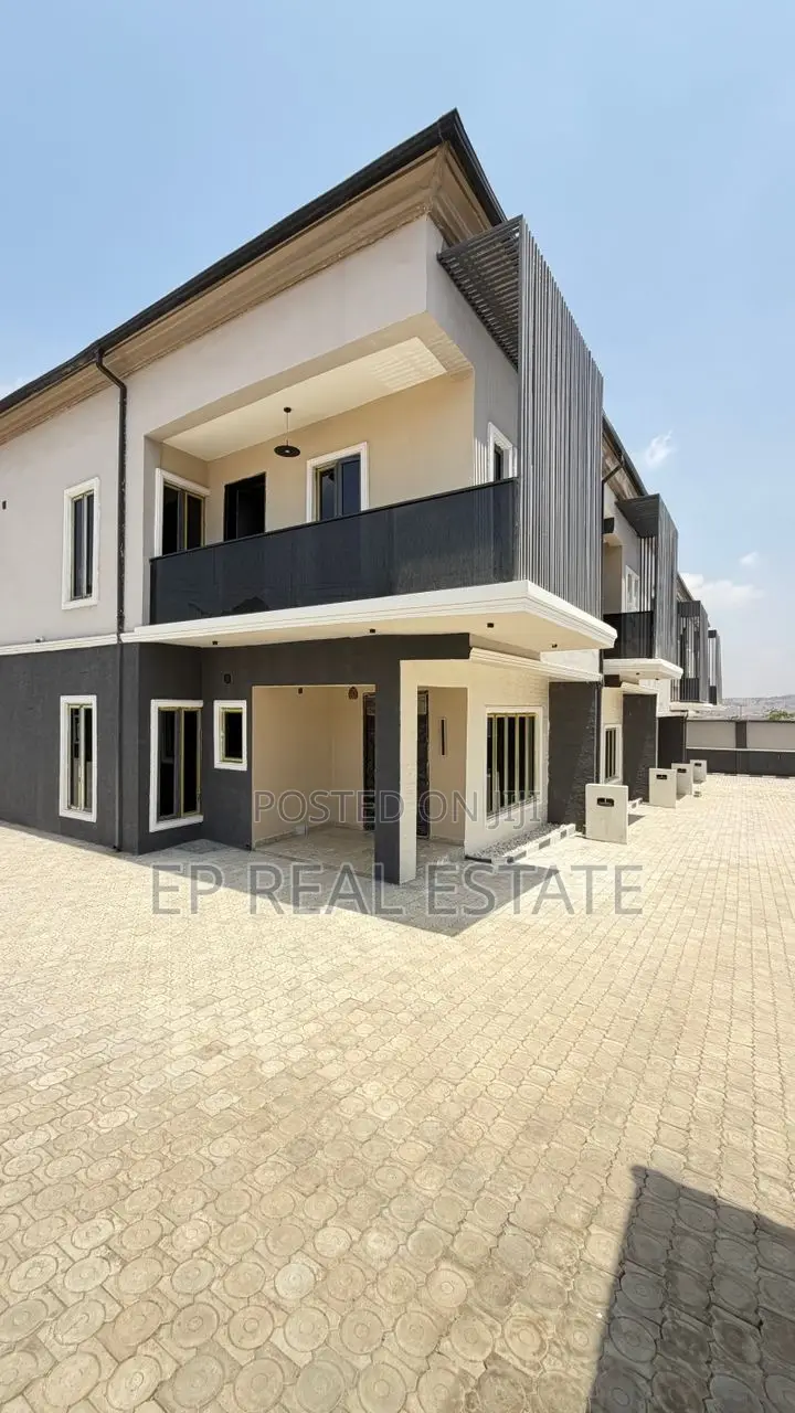 4bdrm Duplex in Mpape for sale in Mpape