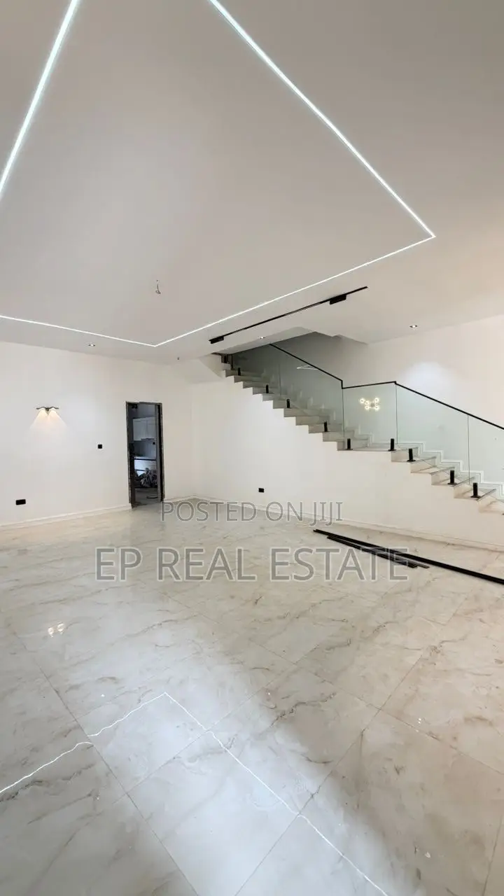4bdrm Duplex in Mpape for sale in Mpape
