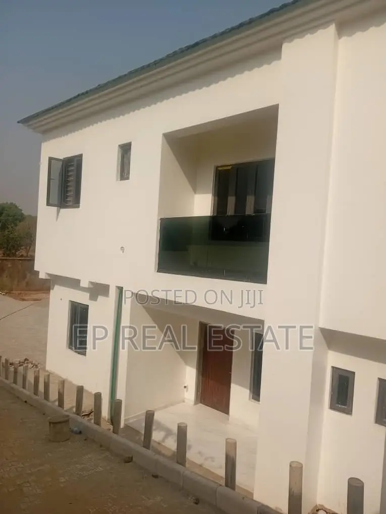 4bdrm House in Wuse for sale in Wuse