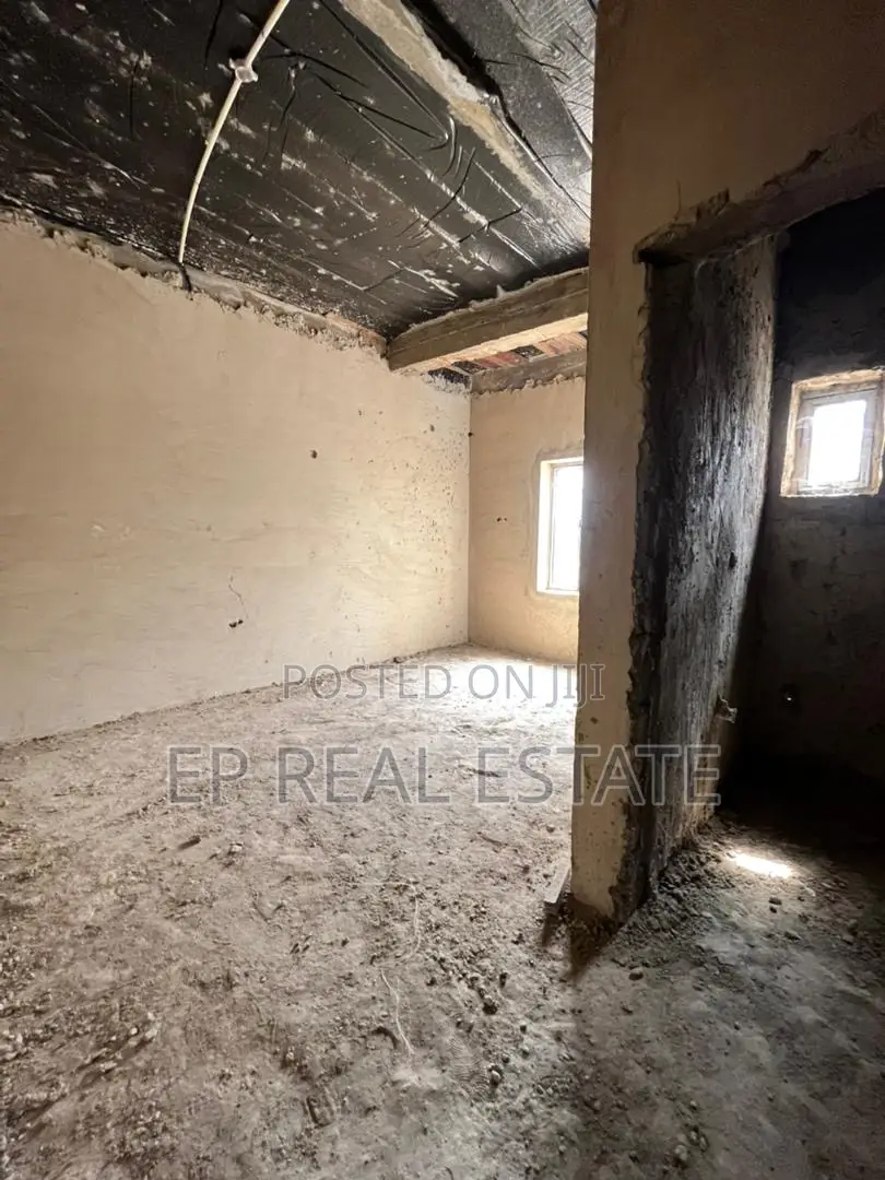 3bdrm House in Apo District for sale in Apo District