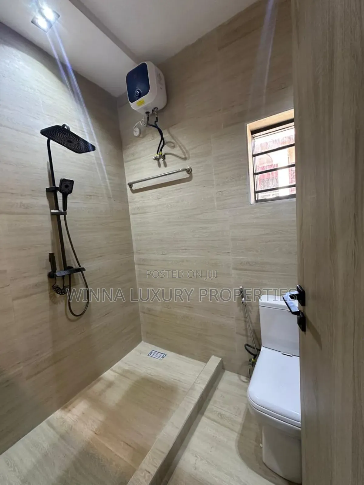 5bdrm Townhouse / Terrace in Wuse Zones for rent in Wuse