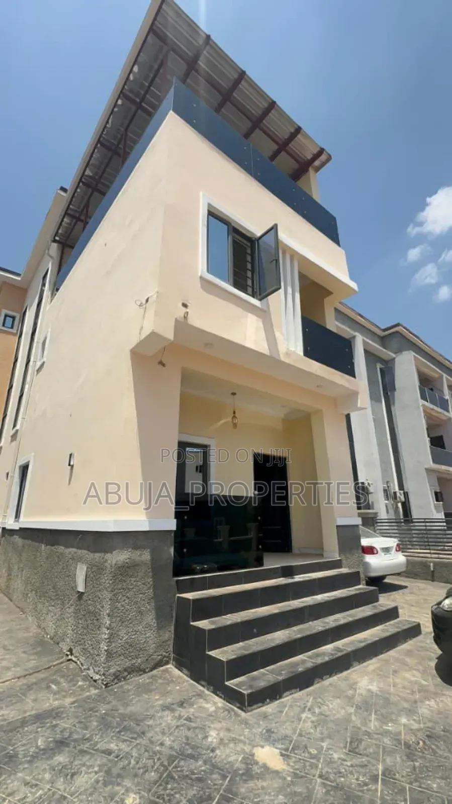 3bdrm Duplex in Gaduwa for sale in Gaduwa