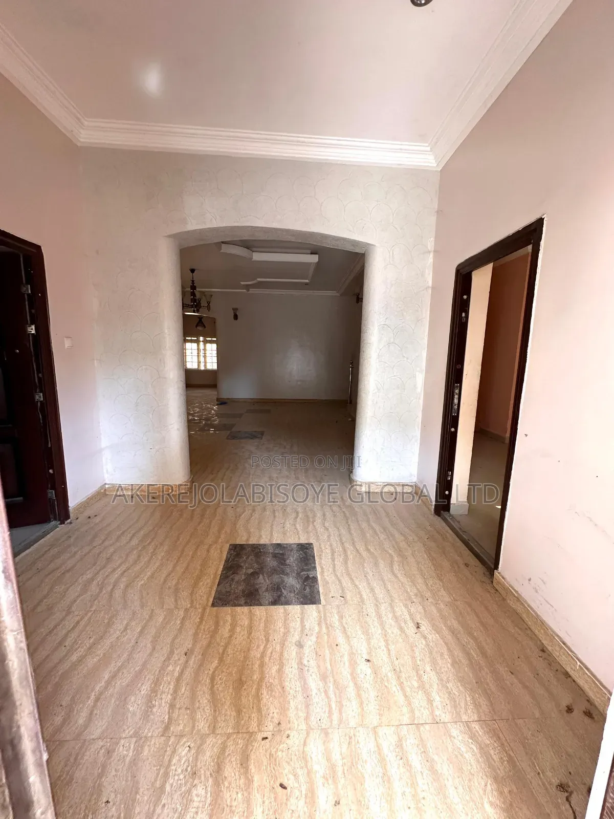 5bdrm Duplex in Gwarinpa Extension, for sale in Gwarinpa