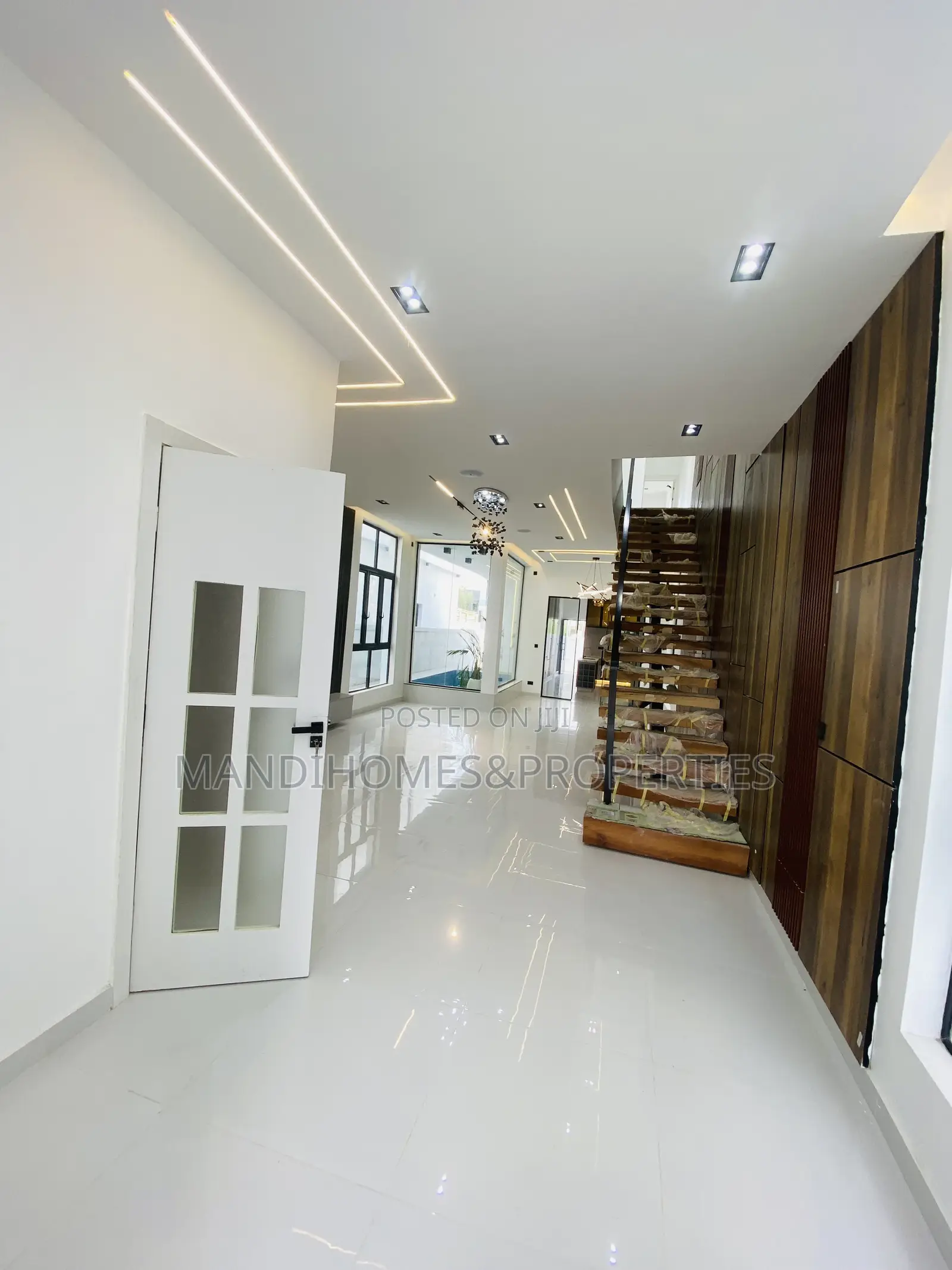 5bdrm Duplex in Lekki for sale in Lekki