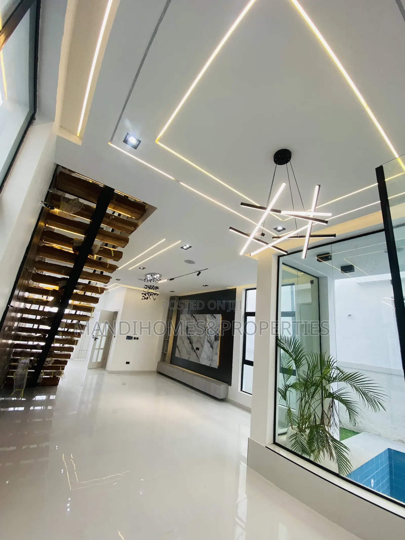 5bdrm Duplex in Lekki for sale in Lekki