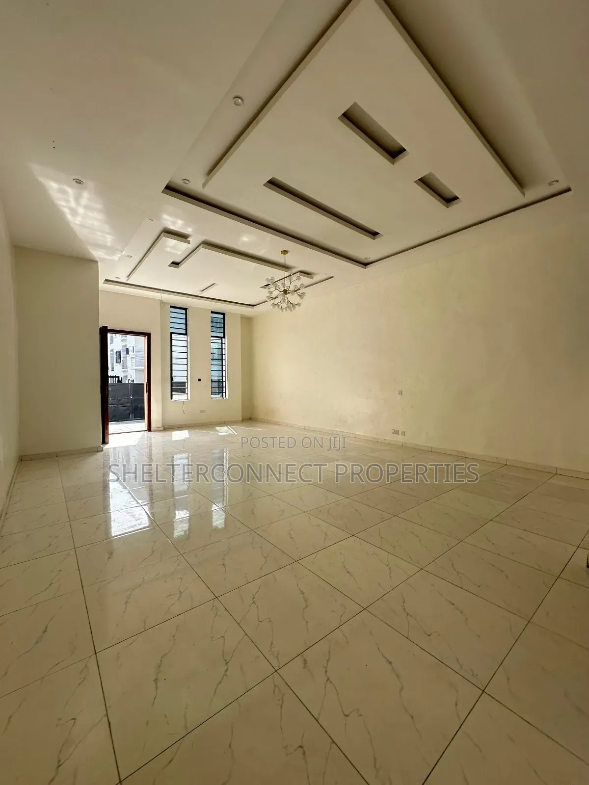 4bdrm Duplex in Ikota for sale in Ikota