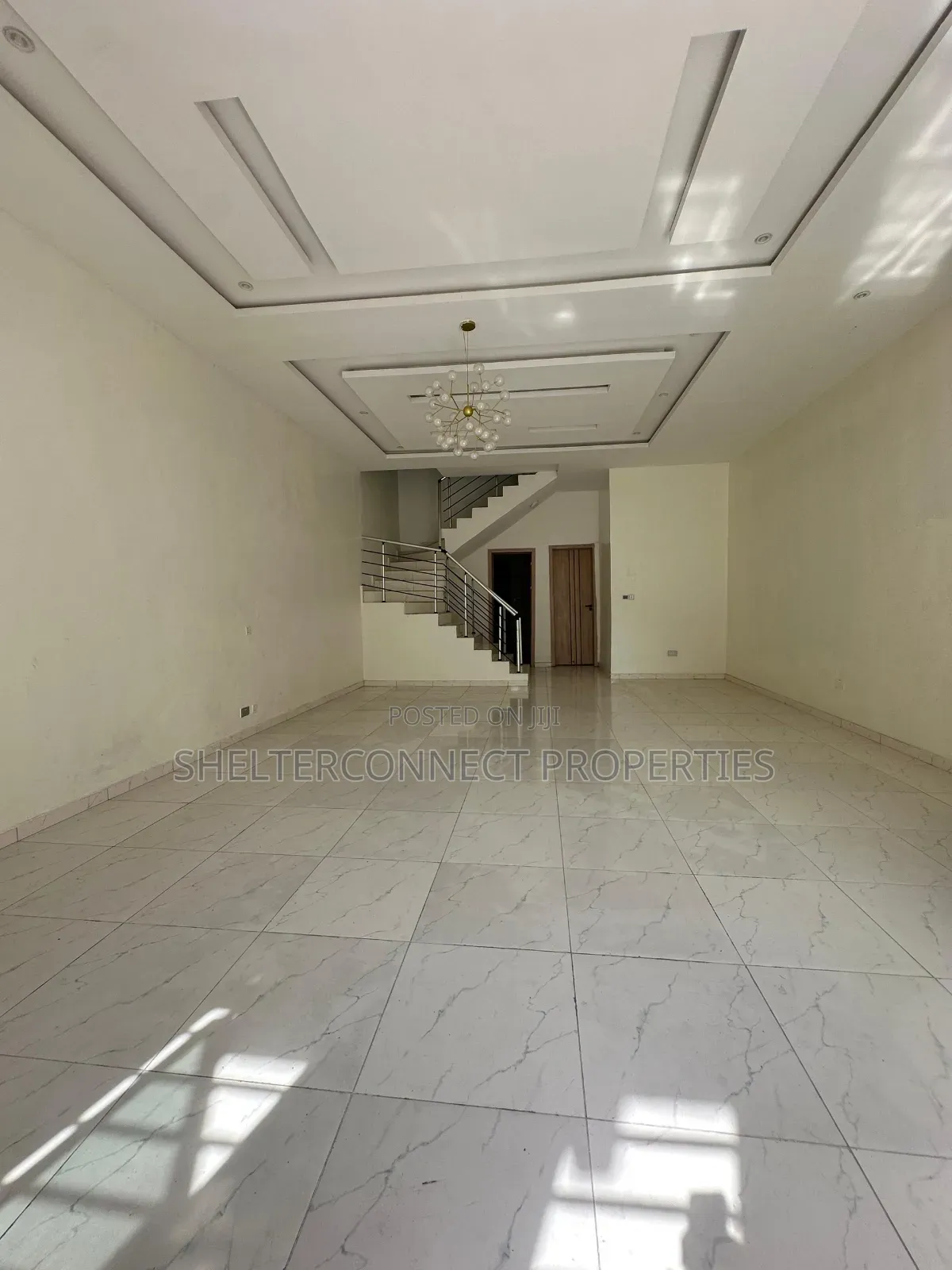 4bdrm Duplex in Ikota for sale in Ikota