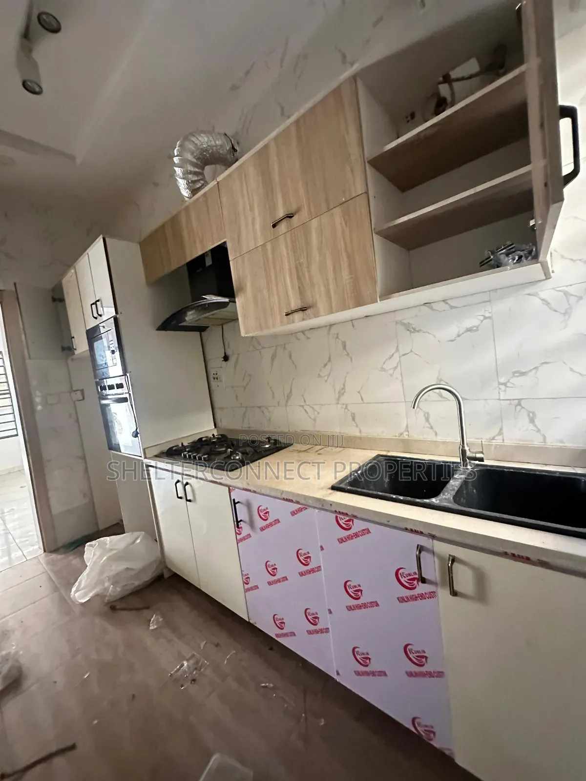 3bdrm Duplex in Ikota for sale in Ikota