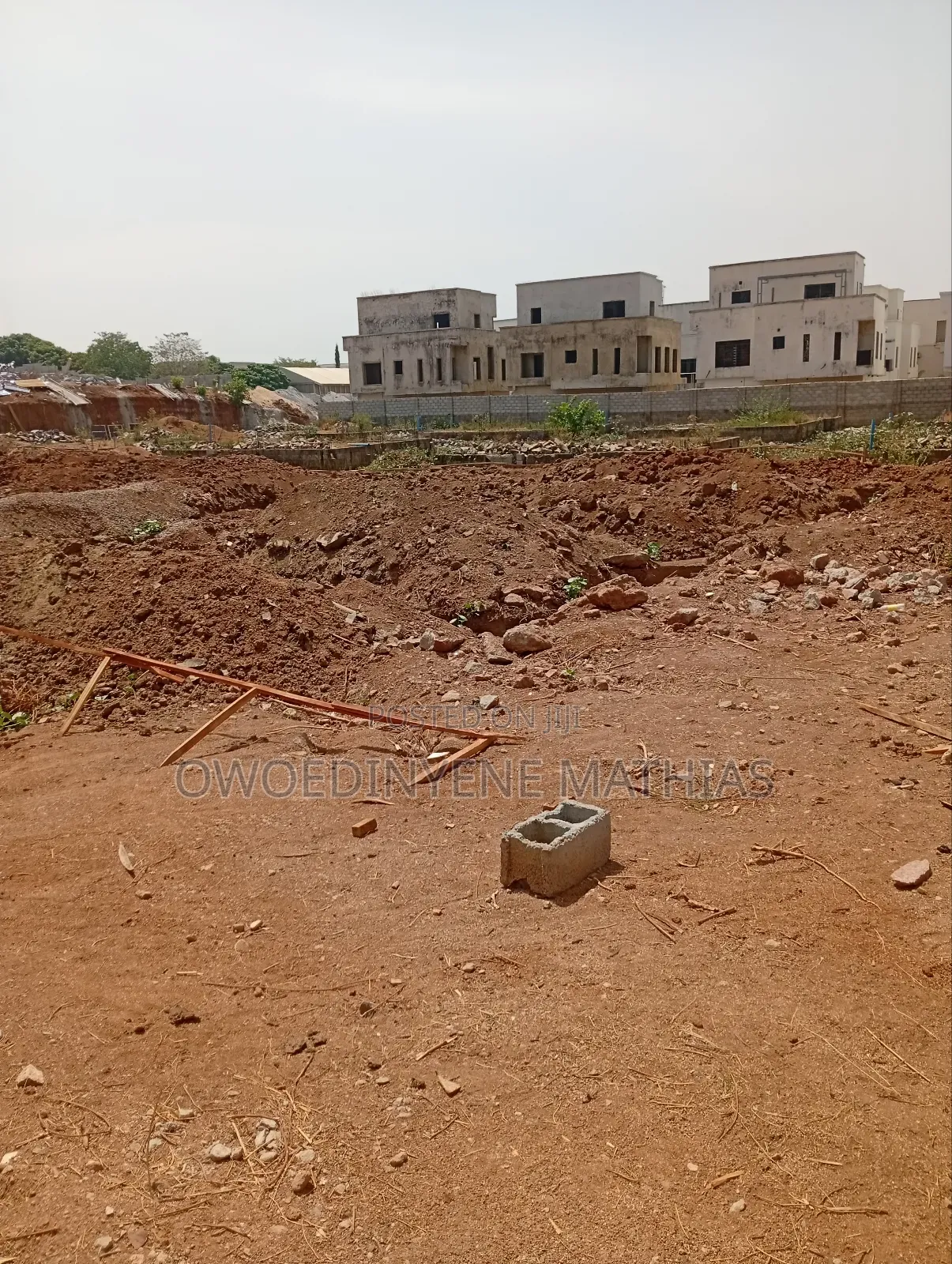 500sqm but and Build at Katampe Diplomatic Zone in Katampe Extension