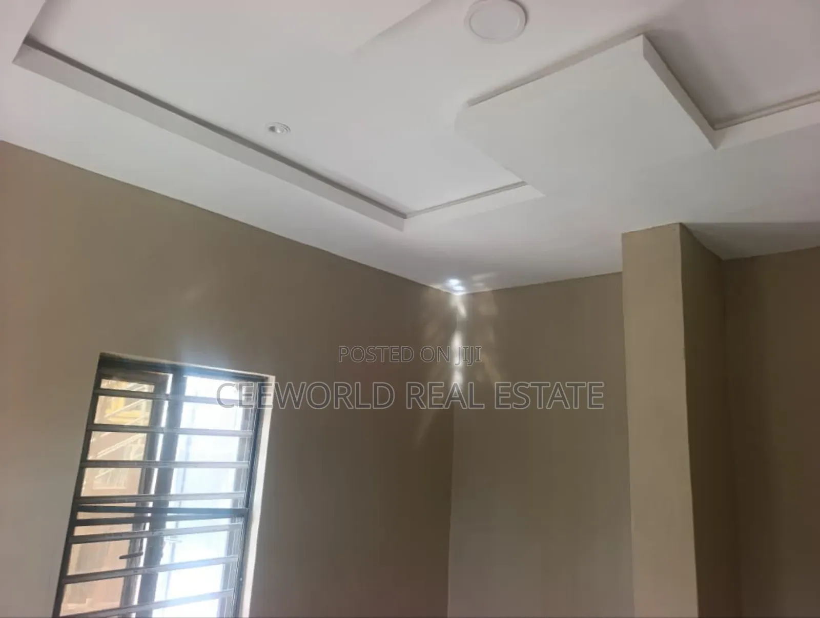 1bdrm Apartment in Adeosun Estate Akala for rent in Oluyole Estate
