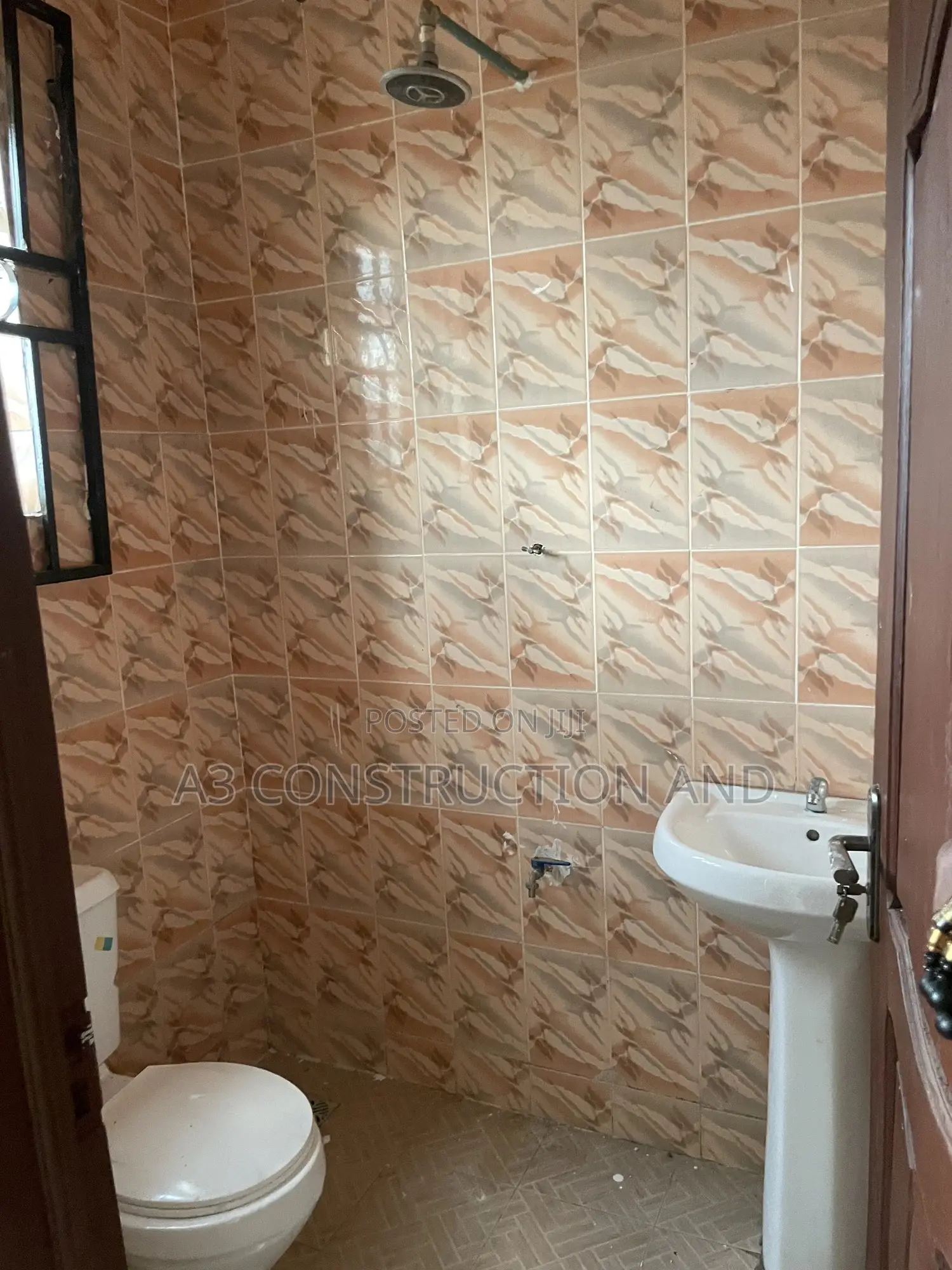 3bdrm Block of Flats in Akala Akobo , Adeoye for rent in Akobo