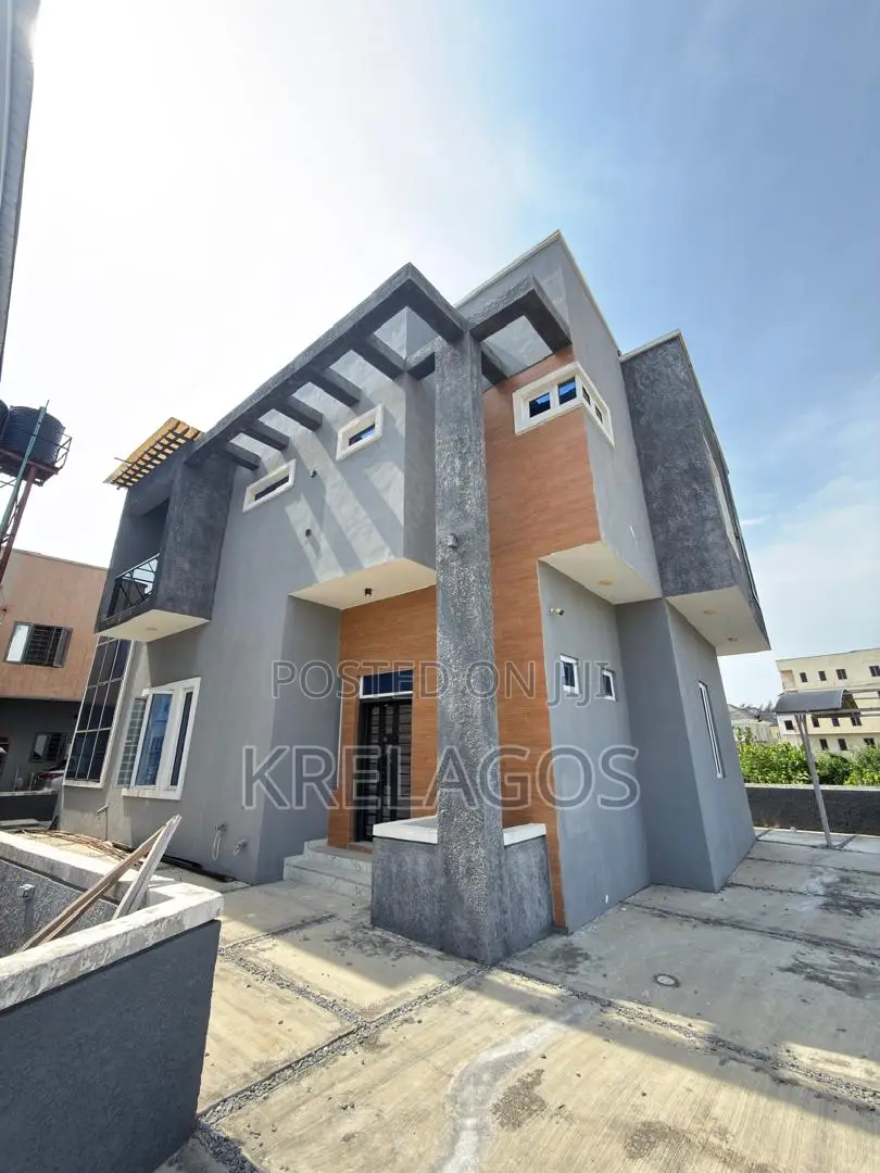 4bdrm Duplex in Orchid, Chevron for sale in Chevron