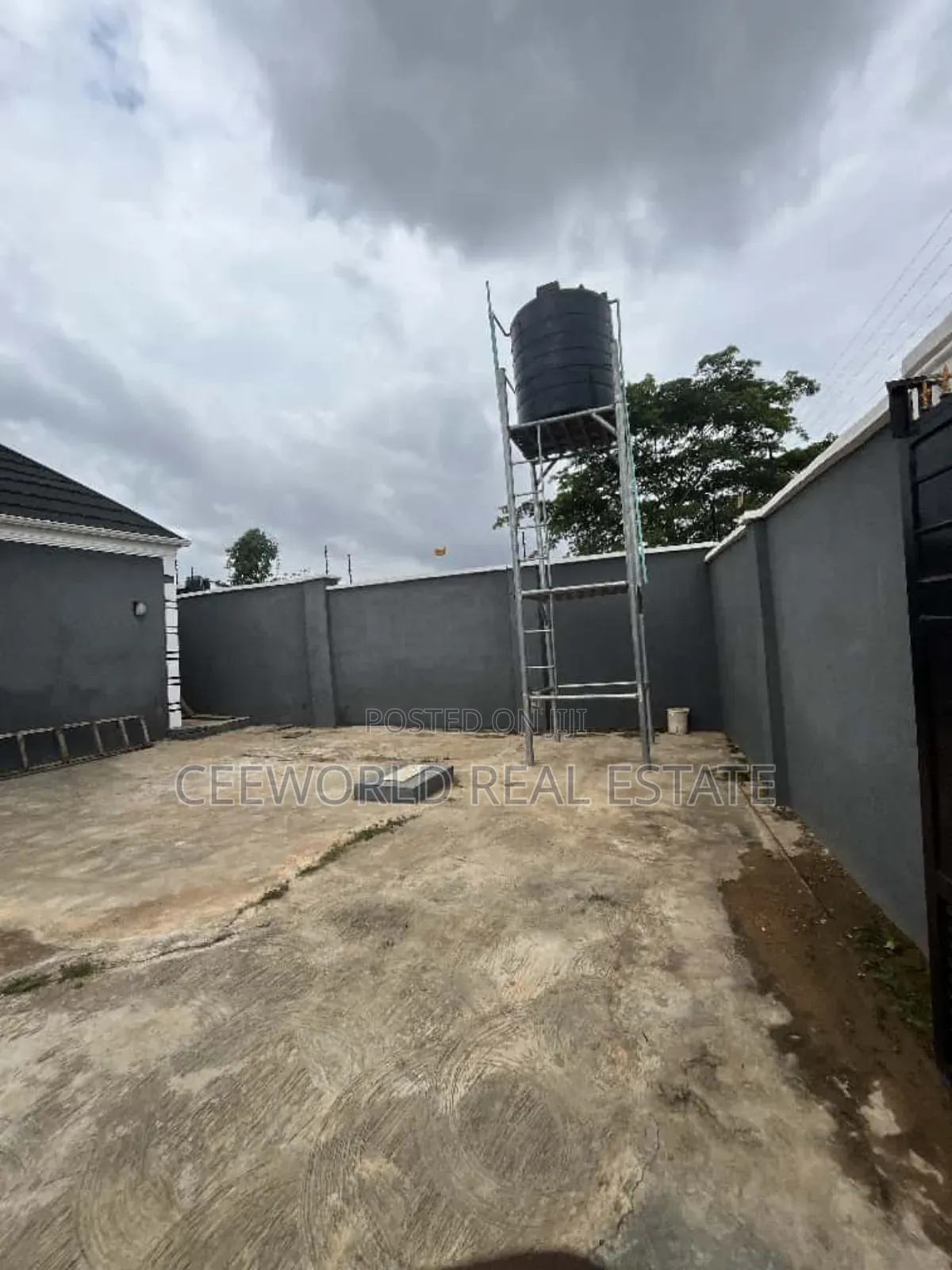 3bdrm Bungalow in Wire And Cable Apata for sale in Apata
