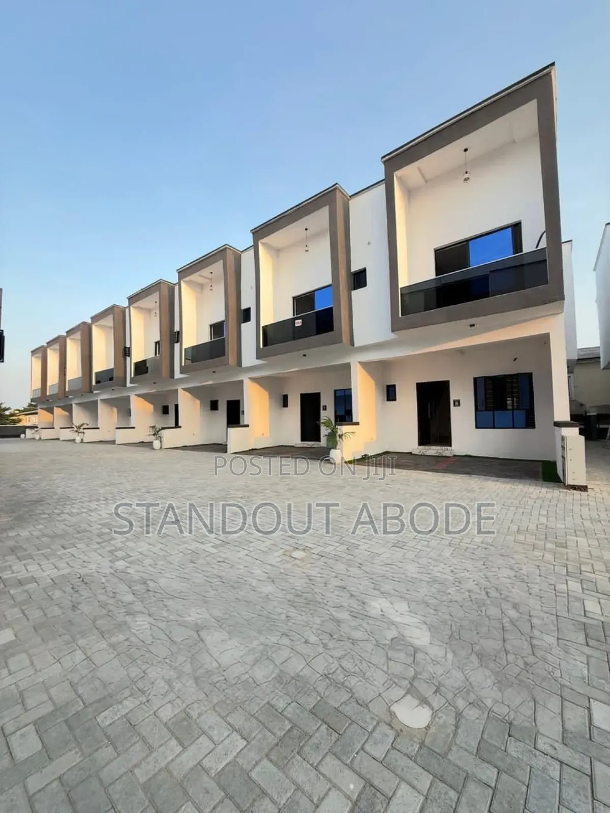 3bdrm Duplex in In An Estate, Sangotedo for sale in Sangotedo